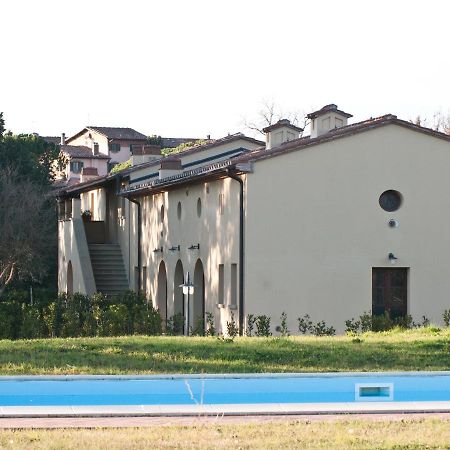 San Ruffino Apartments Lari Екстер'єр фото
