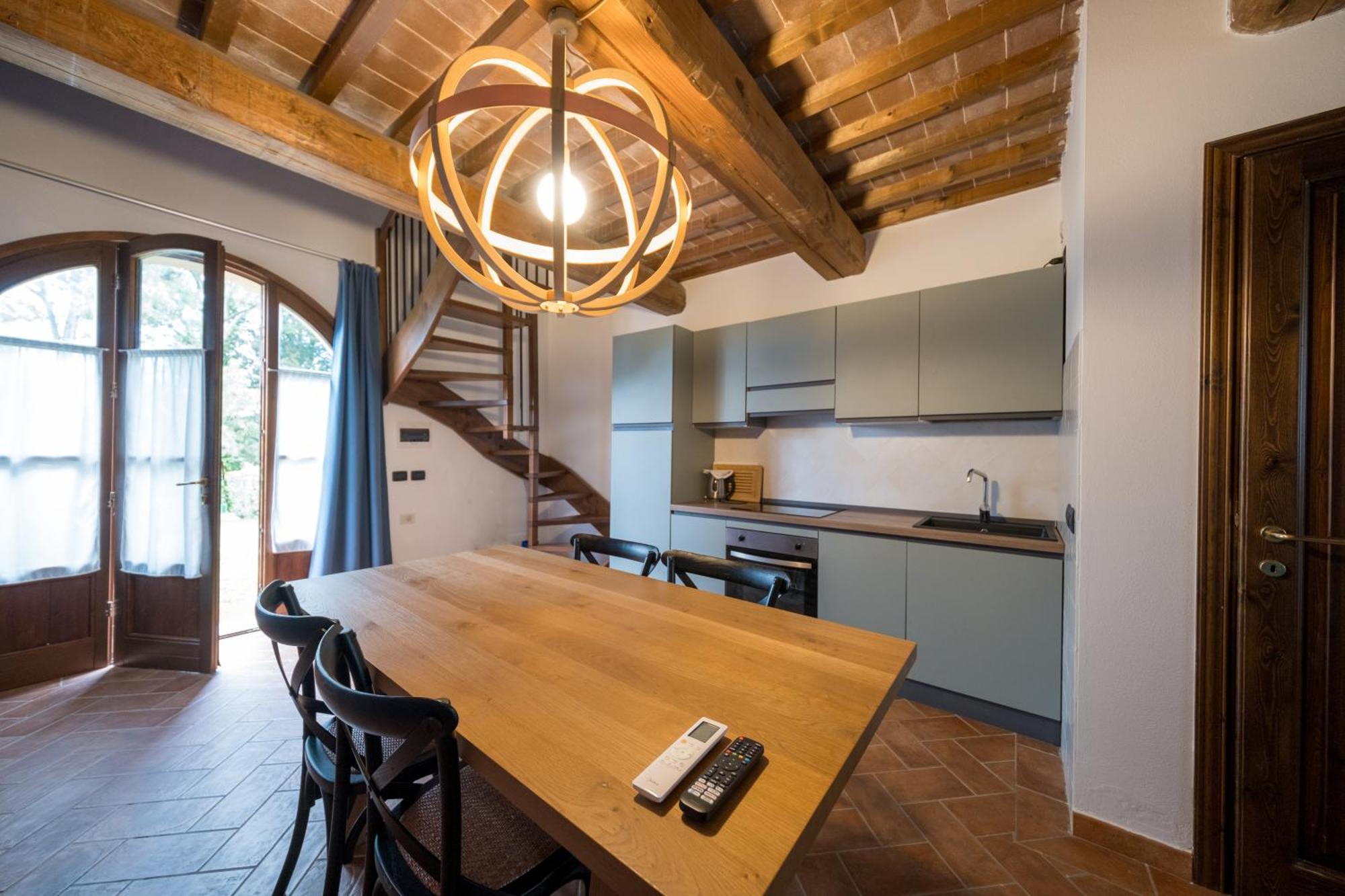 San Ruffino Apartments Lari Екстер'єр фото