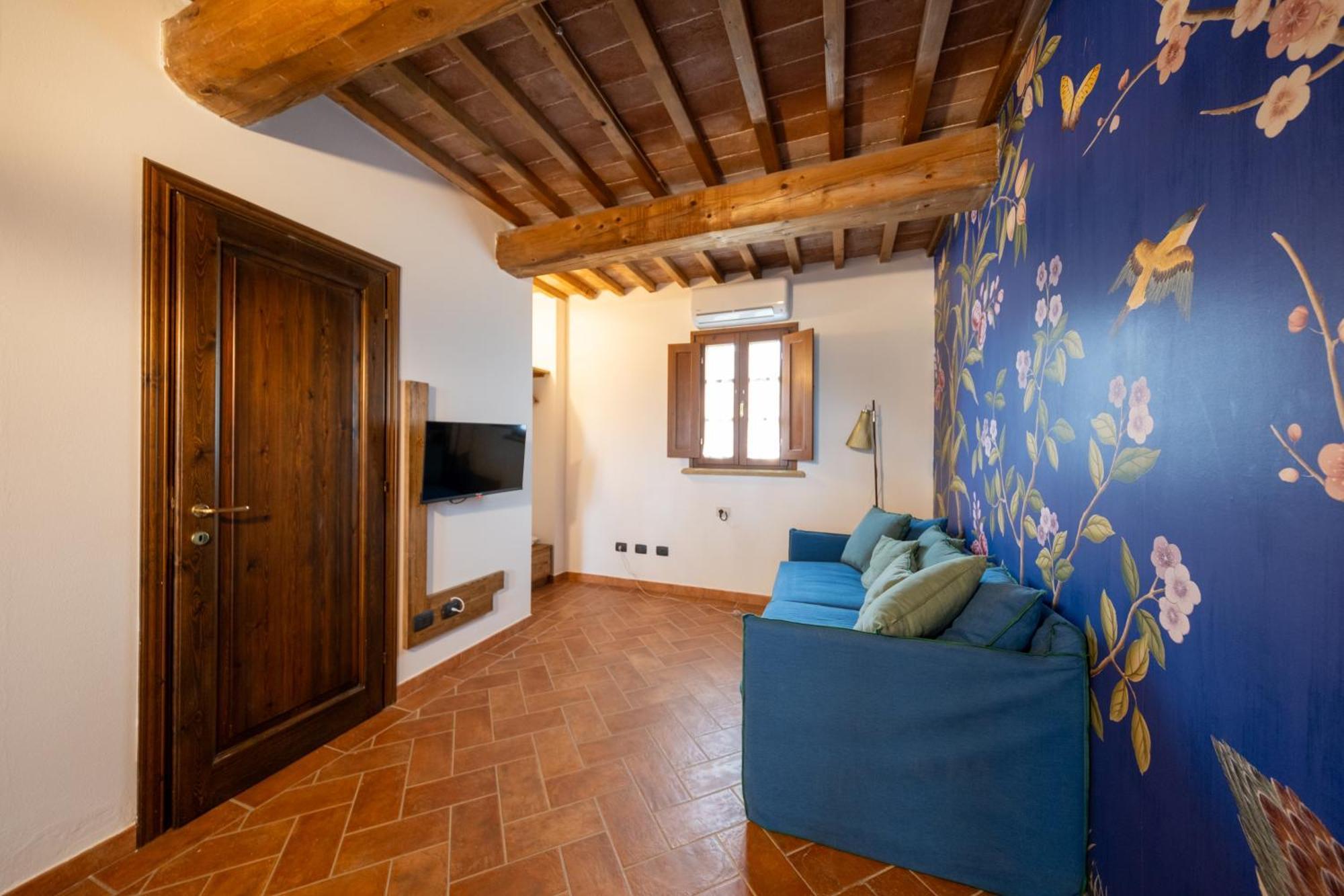 San Ruffino Apartments Lari Екстер'єр фото