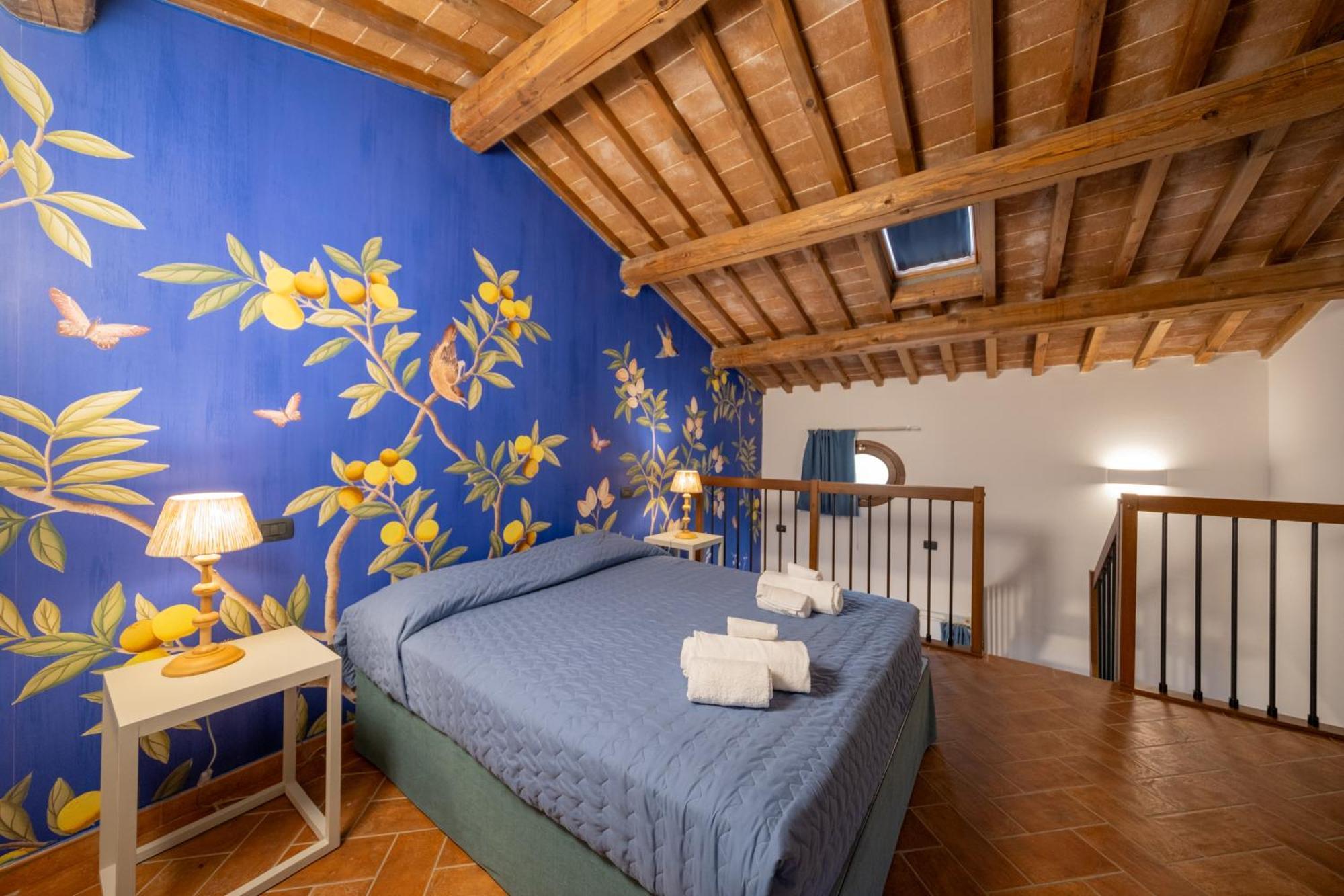 San Ruffino Apartments Lari Екстер'єр фото