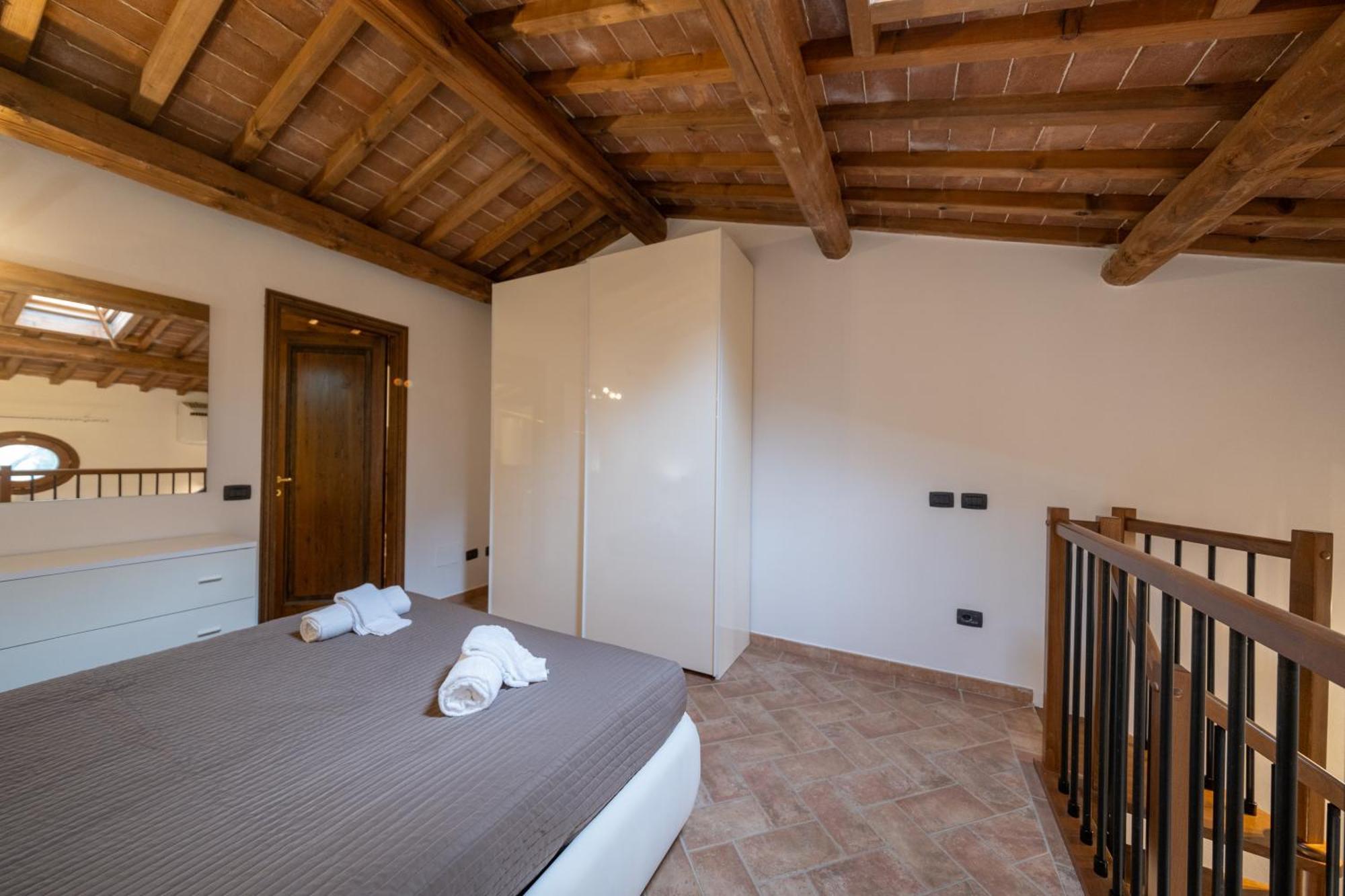 San Ruffino Apartments Lari Екстер'єр фото