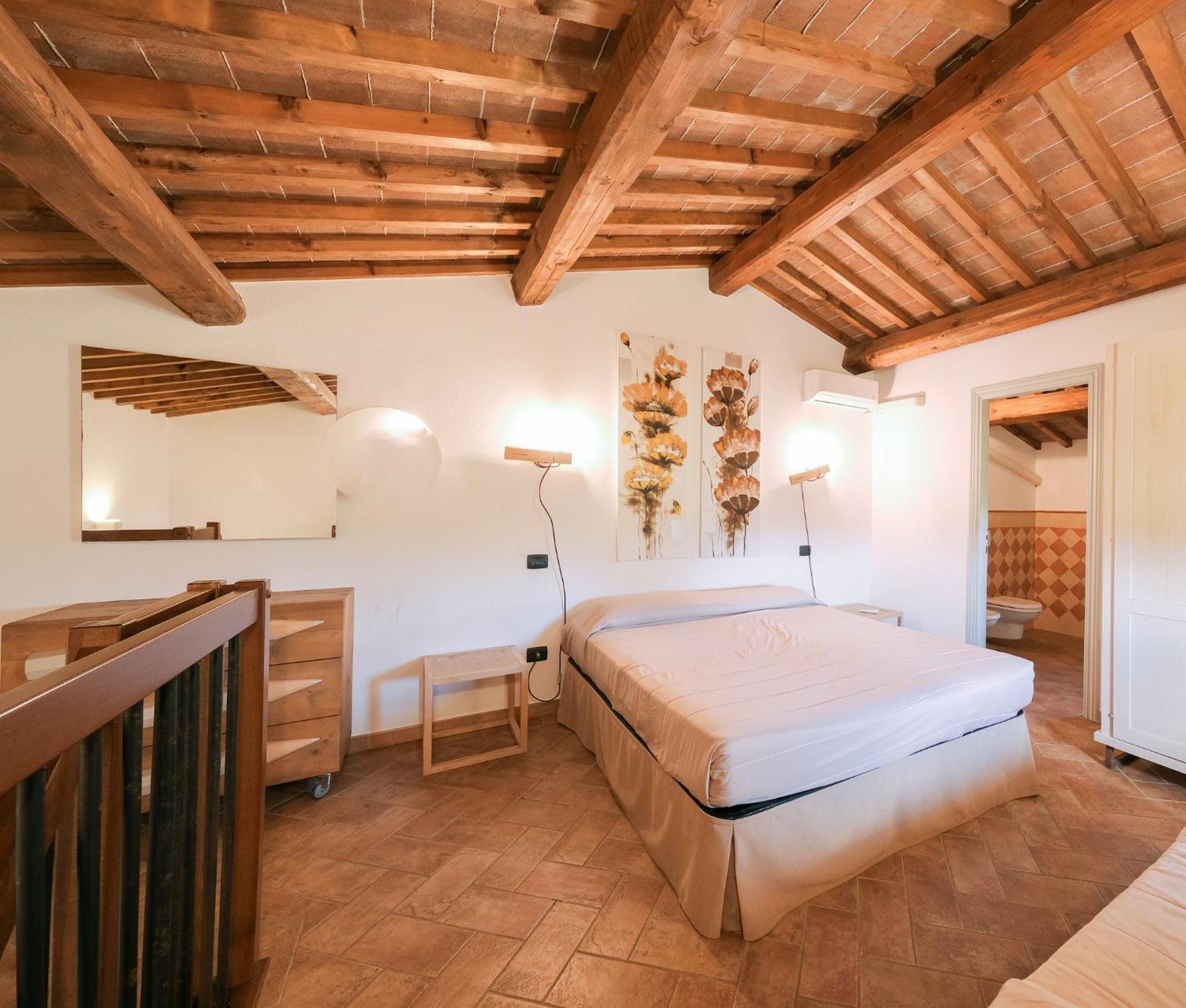 San Ruffino Apartments Lari Екстер'єр фото