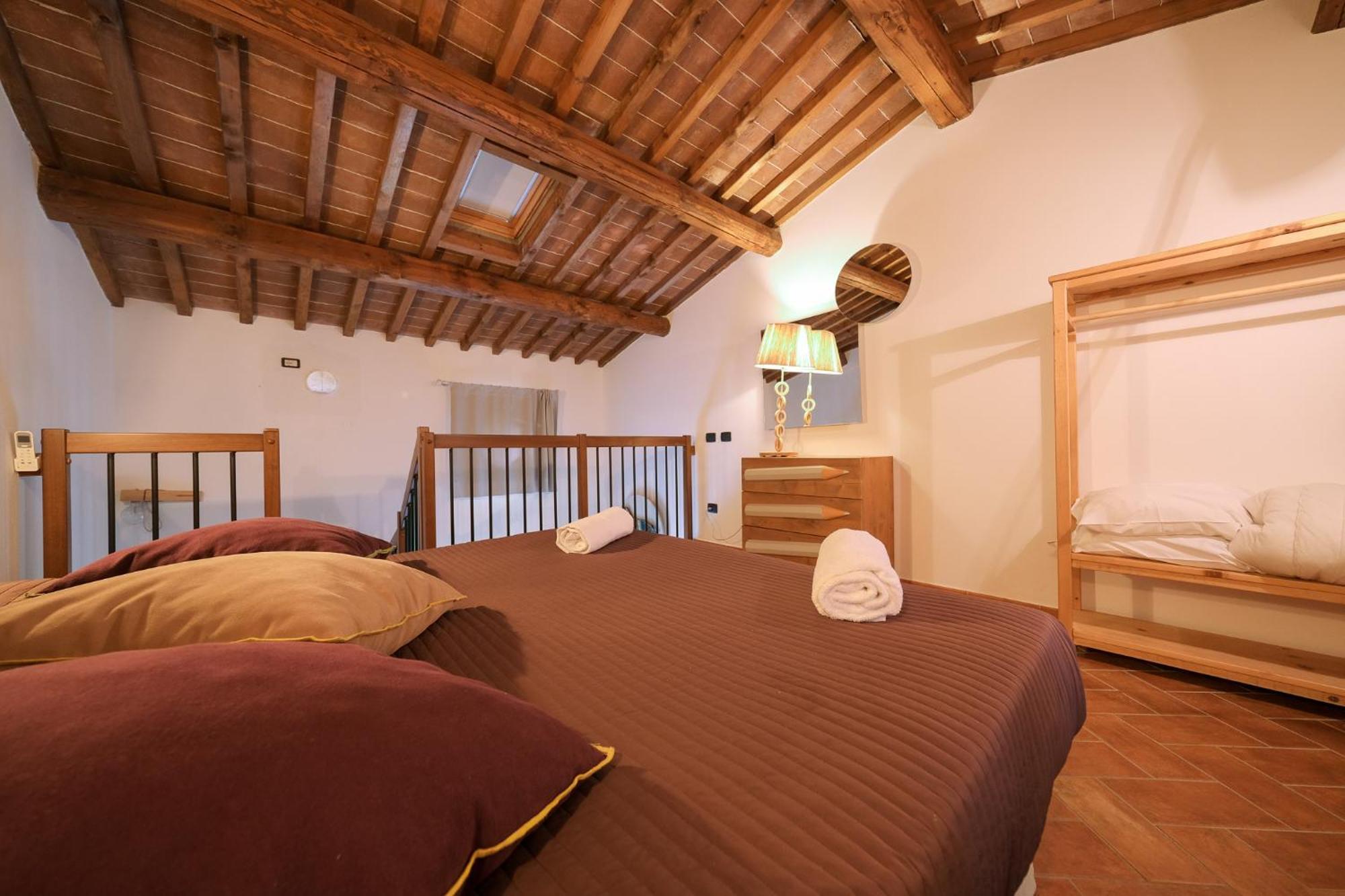 San Ruffino Apartments Lari Екстер'єр фото