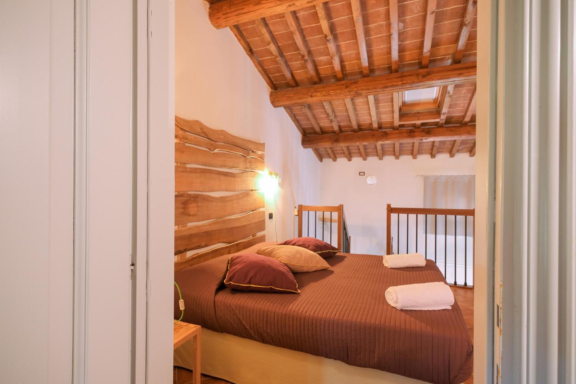 San Ruffino Apartments Lari Екстер'єр фото
